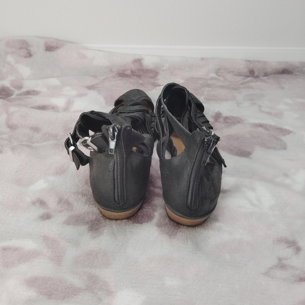 Qupid Black Strappy Heeled Sandals - Picture 3 of 5